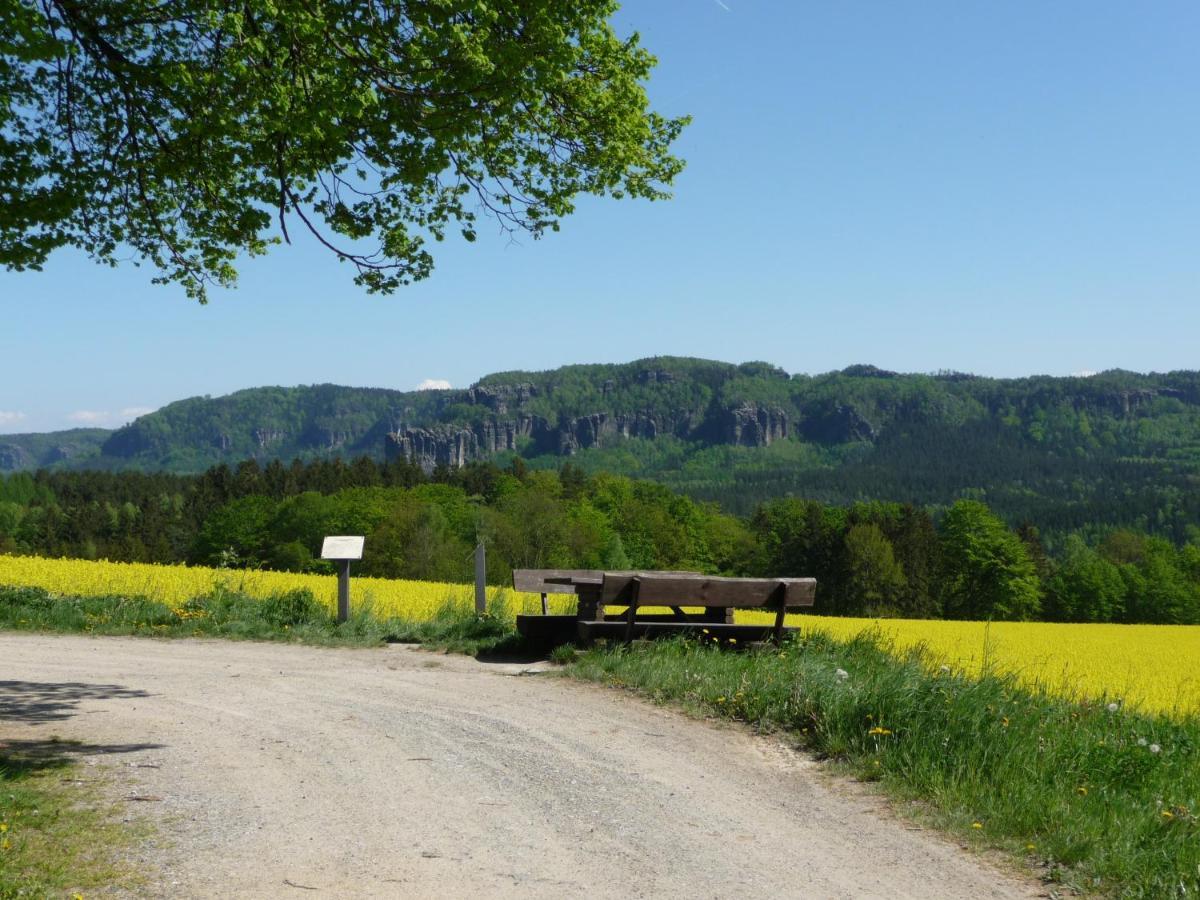 Guenstiges Doppelzimmer Saechsische Schweiz Mittelndorf エクステリア 写真